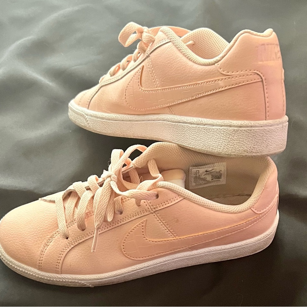 Nike Air Force Women’s Shoes Leather Peachy Pink & White